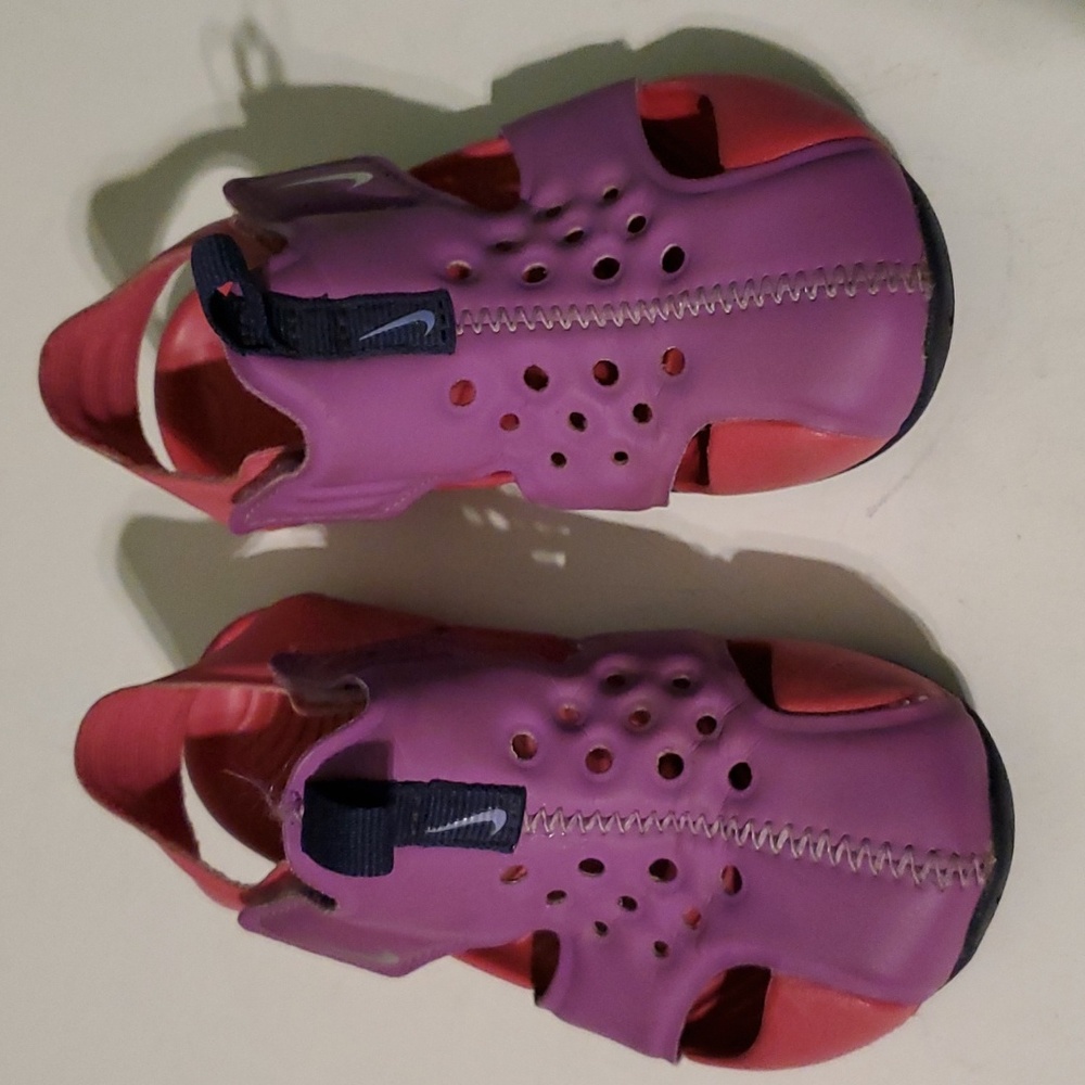 Nike girl's size 8 pink and purple double velcro side closure sandles